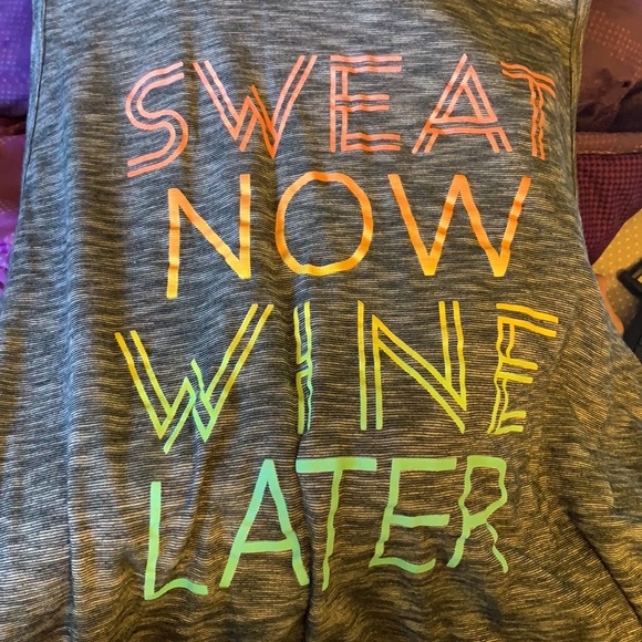 Active top - Picture 3 of 3